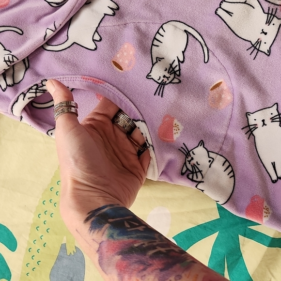 Kitteh onesie - Picture 2 of 3